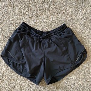 lululemon hotty hot shorts!